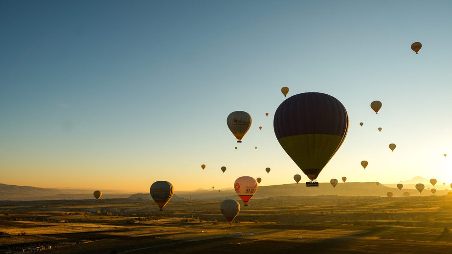 Generous Red date combination Zborul cu balonul și alte văi pitorești din Cappadocia - Jurnal de Călătorie