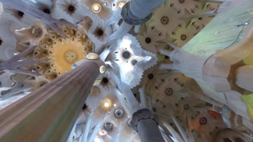 Crestele bazilicii Sagrada Familia