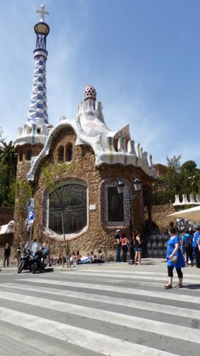 Căsuță din turtă dulce în Parcul Guell